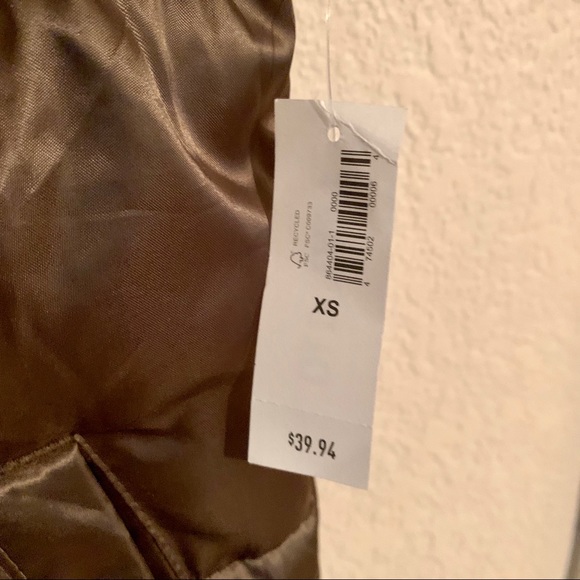 NWT Old Navy Puffer Vest Sz XS - Picture 7 of 8